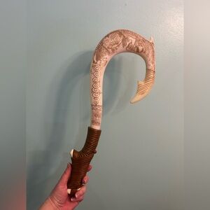 Disney Moana Maui’s Plastic Magical Fish Hook 20" Lights Only Version Works